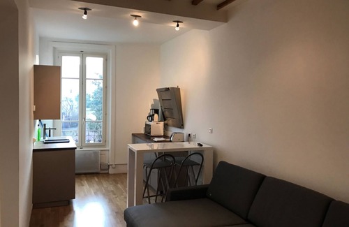 Zola - Pressense Apartment | Appartement Lyon - Villeurbanne