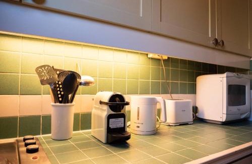 Meribel-Mottaret Apartment | Appartement Méribel: Proche pistes, 2 chambres, cuisine équipée - FR-1-355-13