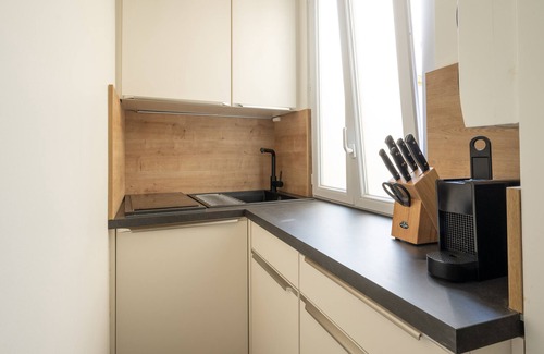 Quartier de Rochechouart Apartment | Appartement Maubeuge - Welkeys