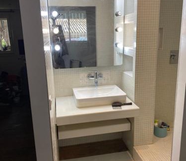 Saint-Giniez Apartment | Appartement mini loft 54m2- 200m STADE VELODROME-trés proche PALAIS DES SPORTS et PLAGES du Prado