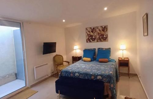 Paray-Vieille-Poste Apartment | Appartement moderne à Paray-Vieille-Poste, 50m², avec terrasse