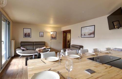 Saint-Chamond Apartment | Appartement moderne avec parking, wifi et climatisation - FR-1-496-269