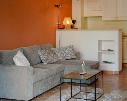 Saumane-de-Vaucluse Apartment | Appartement Nature Golf de Saumane - Vue & Calme