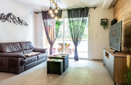 Briancon Apartment | Appartement Neuf à 50 m du Télécabine Prorel 4 personnes box ski et garage privé