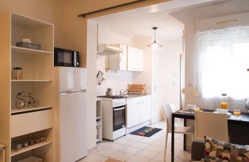 Saint-Serge Apartment | Appartement quartier NEY 3 personnes