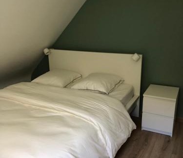 Le Palais Apartment | Appartement rénové en duplex à proximité du centre
