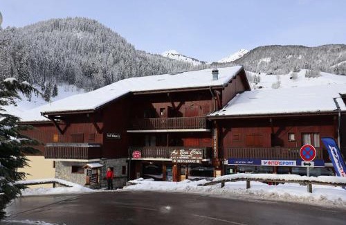 Areches Apartment | Appartement rénové au cœur d'Arêches-Beaufort, proche pistes, balcon plein sud, piscine, pour 4 pers. - FR-1-342-167