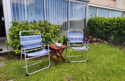 Bernieres-sur-Mer Apartment | Appartement Rez de Jardin, Face à la Mer