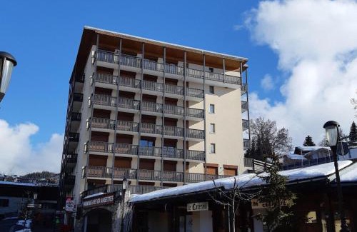 Courchevel Apartment | Appartement skis aux pieds, 6 pers, vue pistes - FR-1-514-8