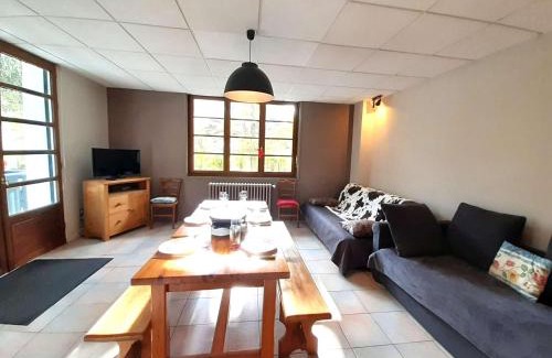 Vignec Apartment | Appartement Souplex T4 à Vignec - 7 pers, 80m², Terrasse, Équipé, Proche Activités - FR-1-457-329