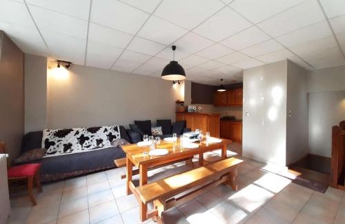 Vignec Apartment | Appartement Souplex T4 à Vignec - 7 pers, 80m², Terrasse, Équipé, Proche Activités - FR-1-457-329