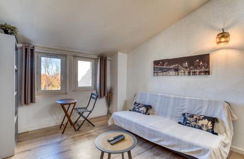 Pezenas Apartment | Appartement Sous Les Toits