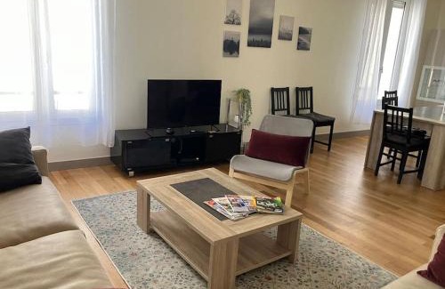 Vendome Apartment | Appartement spacieux en centre ville