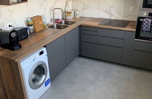 La Pomme Apartment | Appartement Spacieux Entièrement Rénové de 70 m2 Marseille 11eme