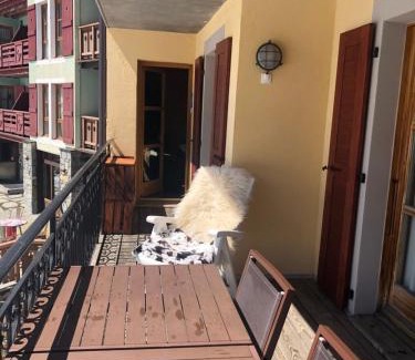 Arc-1950 Apartment | Appartement T3 ARC 1950 skis aux pieds Sauna, Hammam, Jacuzzi