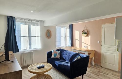 Valenciennes Apartment | Appartement T2 cosy à 5min à pieds de la gare