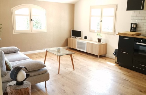 Sollies-Toucas Villa | Appartement T2 Dans Villa à la Campagne