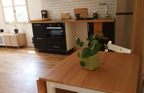 Sollies-Toucas Villa | Appartement T2 Dans Villa à la Campagne