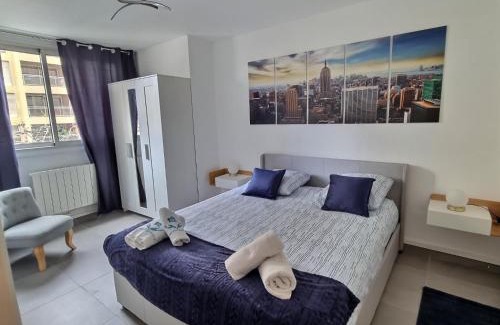 Saint-Victor Apartment | Appartement T3 72m2 Rénové Vieux port Marseille