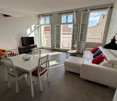 Quartier du Panier Apartment | Appartement T3 Duplex sous les Toits de Marseille Panier Vieux Port