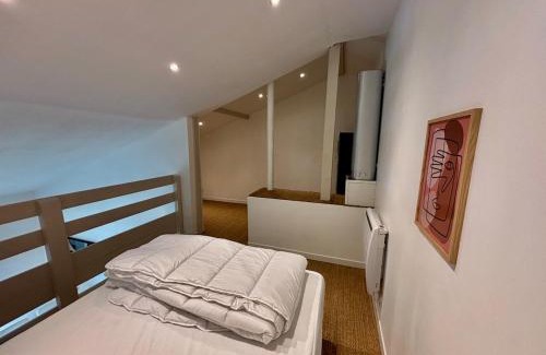 Les Sablettes Apartment | Appartement T3 mezzanine, plage des Sablettes à 300 m !