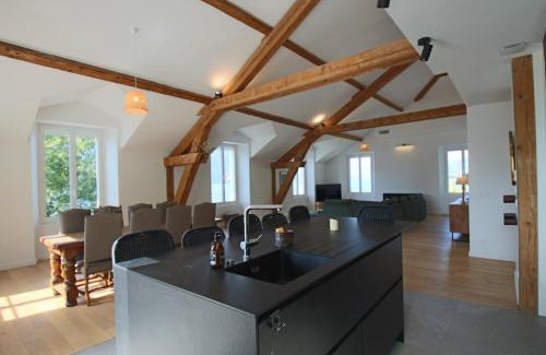 Tresserve Apartment | Appartement T5 145m2 4 chambres, vue lac climatisé