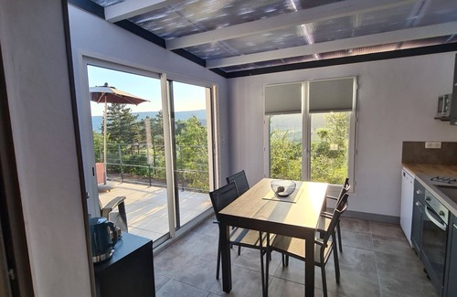 Sault Apartment | Appartement terrasses vue Ventoux - 1 to 4 people