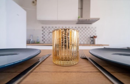 Baille Apartment | Appartement tout équipé climatisé Terrasse Hôpital de la Timone