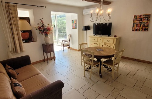 La Garde-Freinet Apartment | Apparthôtel de 45 m2 baigné de lumière