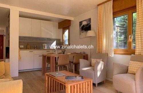 Zinal Apartment | Appartment in a building in Zinal - 1 bedroom with 1 double bed (140x200) - 1 bedroom with 2 bunk be