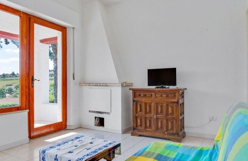 Villaggio Taunus House | Appealing Holiday Home with Garden Fireplace and Parking