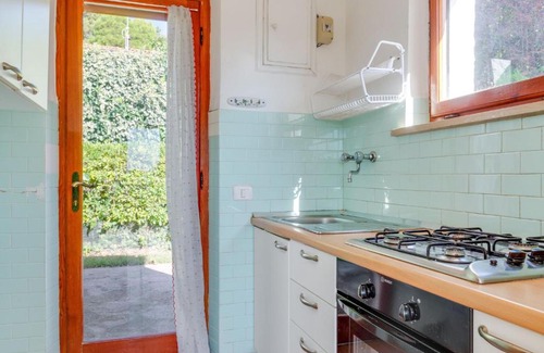 Villaggio Taunus House | Appealing Holiday Home with Garden Fireplace and Parking