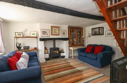 Burton Bradstock House | Apple Tree Cottage