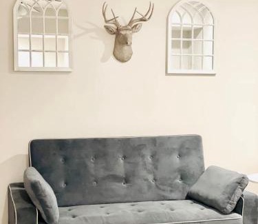 Hendersonville House | Apple Valley Chateau Mountain Getaway