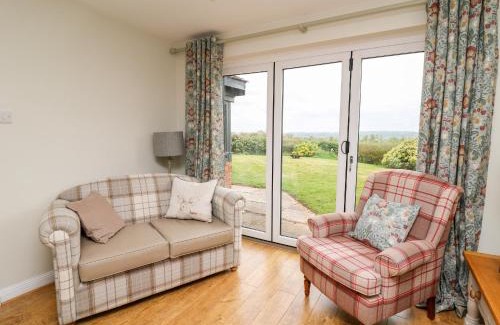Boraston House | Applecroft