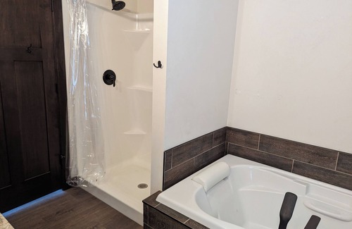 Forest Junction House | Appleton Country home with AC and Wifi