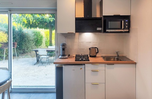 Lieuran-Cabrieres Apartment | APPT AVEC JARDIN PRIVE