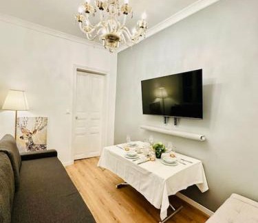 Saint-Vincent-de-Paul Apartment | Appt rénové proche Montmartre Gare du Nord et EST