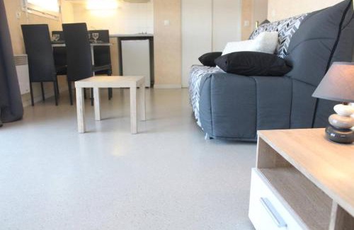 La Rochelle Apartment | Appt Studio cabine LA ROCHELLE - LR040-105