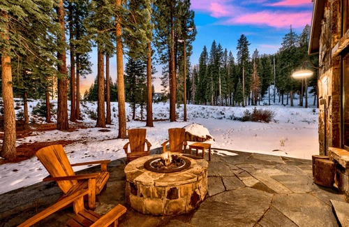 Truckee House | Après Ski-in/Ski-Out Estate@Northstar: 10,600sf, 10 Bedroom/11.5 Bathrooms, Hot Tub, Game Room