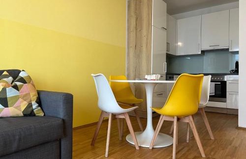 Lend Apartment | APSTAY City Center I Parking option I Self Check-in