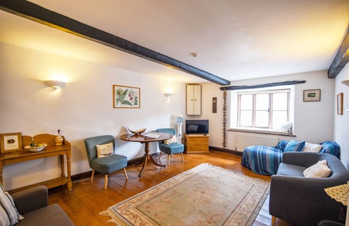 Lyme Regis Apartment | Apt 1 44/45 Coombe Street