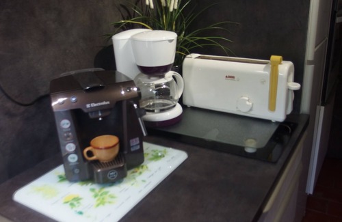 Boulouris-sur-Mer Apartment | APT IDEAL FOR COUPLE WITH CHILDREN, WIFI, REVERSIBLE AIR CONDITIONING, GARAGE.