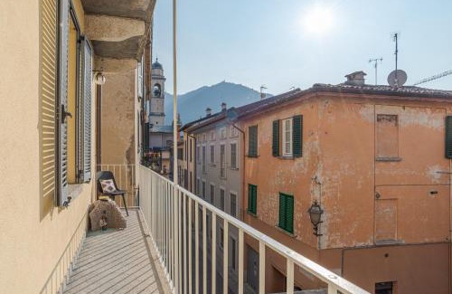 Cernobbio Apartment | Apt in centro storico a due passi dal lago