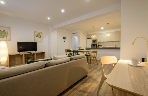 Jesus Apartment | Apt with Fluffy Beds & Private Patio