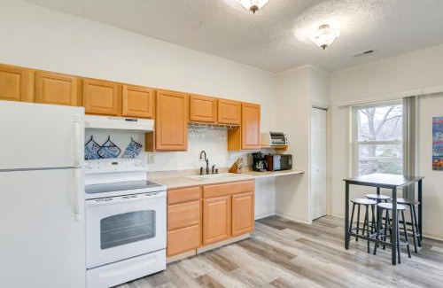 Ingles Apartment | Apt with Lake Views - Day Trip to Virginia Tech!