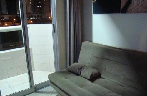 Mirim Apartment | Apto Com Sacada e Ar Condicionado a 2 minutos da Praia