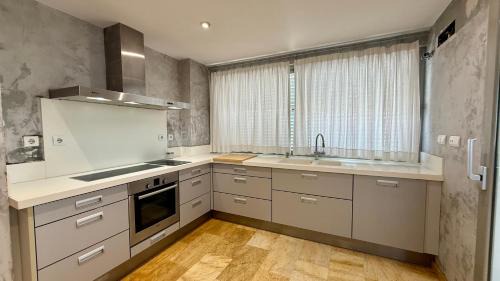 La Buhaira Apartment | Apto T Marqués del Nervión - Garaje Privado