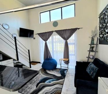 Elgin House | Aqua Breeze