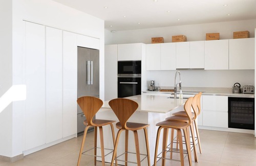 Indigo Bay Villa | Aqua in Indigo Bay by Personal Villas - Spectacular Views, Sophisticated Minimal